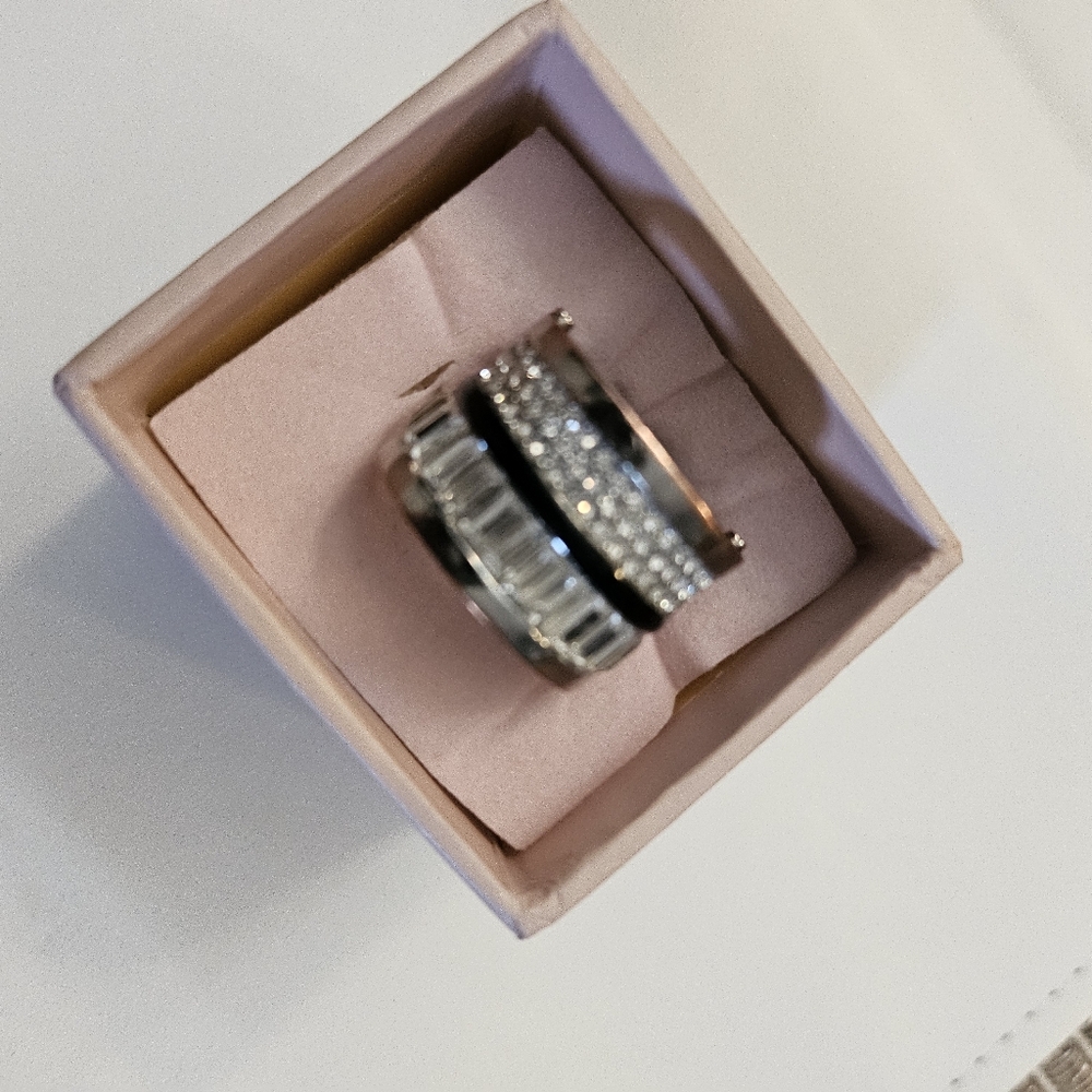 NWOT Michael Kors Silver Barrel Ring with Black and Crystal Accents